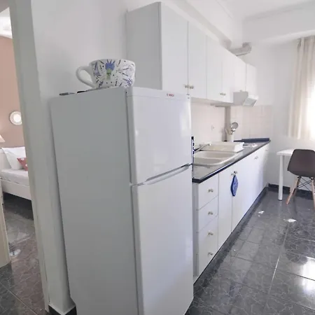 Blue Velvet Suites By Zennova Apartment Hanioti